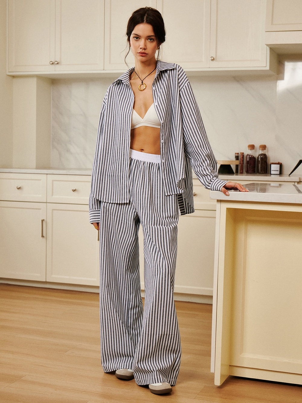 *NWT* Cotton and Linen Pinstripe Loose Shirt - Picture 4 of 9